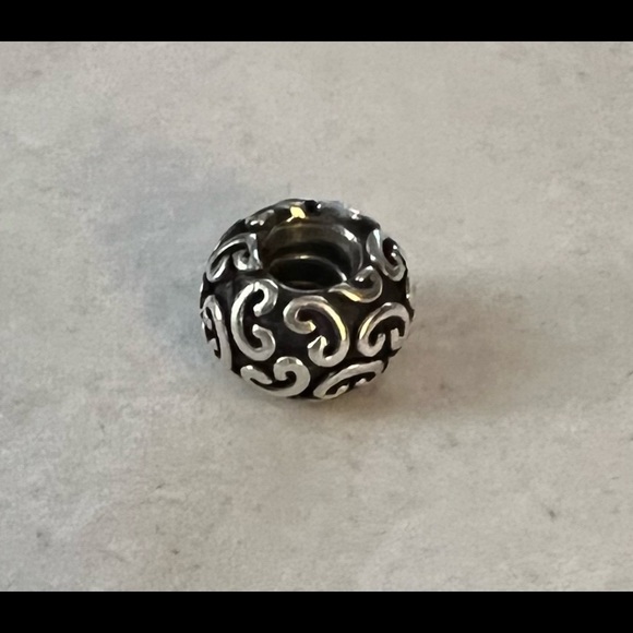 Pandora “groovy” charm - Picture 3 of 4